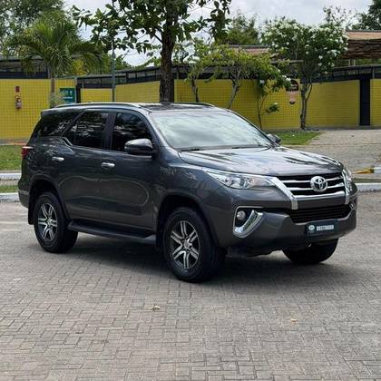 TOYOTA HILUX SW4 2.7 SRV 7 LUGARES 4X2 16V FLEX 4P AUTOMÁTICO